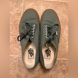 Vans authentic duck green gum sole womens 9.0/mens 7.5
